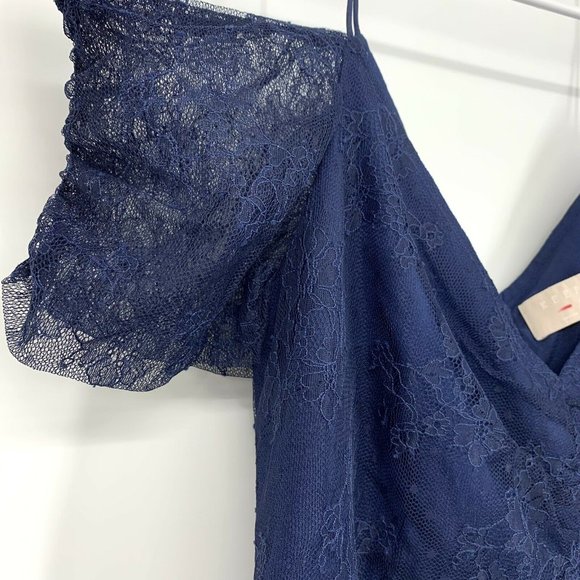 Keepsake The Label Top Womens Size XL Blue Lace Cold Shoulder Ruffle Hi Lo - Picture 4 of 8